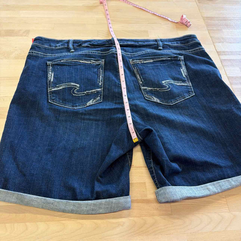 Silver Jean Co. Size 22 Blue Denim Preloved Shorts
