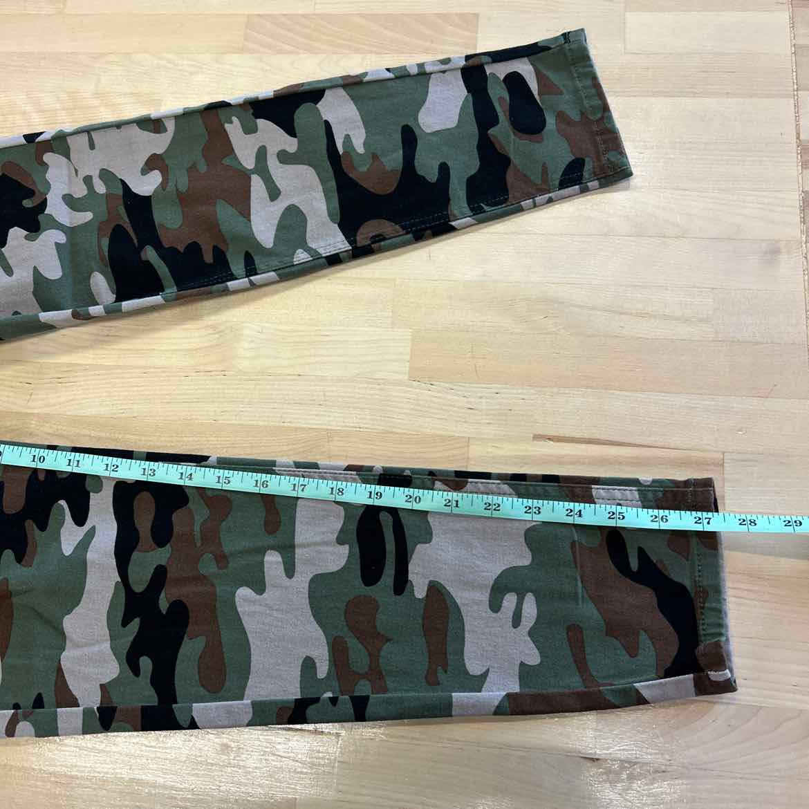 TINSELTOWN Size 3 Green Jeans