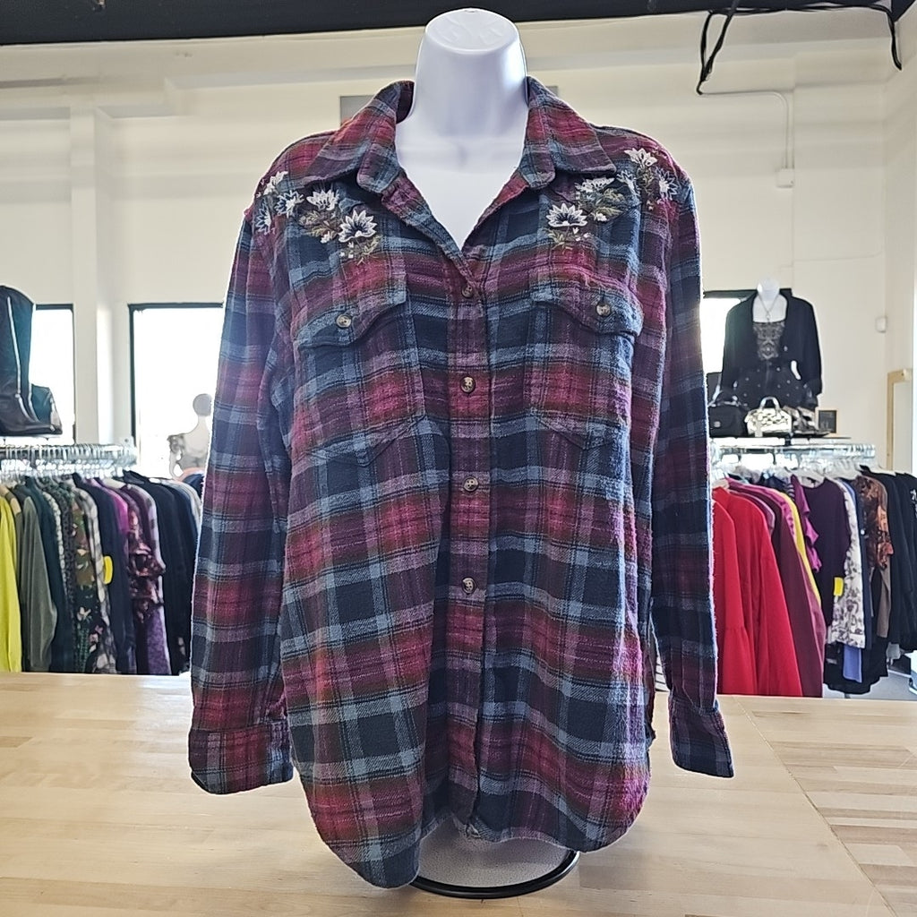 American Eagle Size S Pink & Blue Flannel with Embroidery Flowers