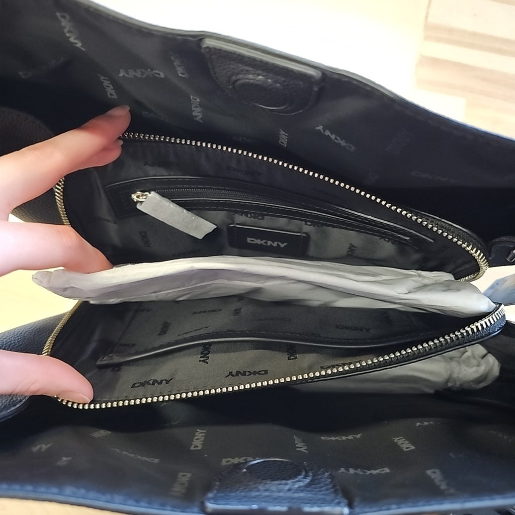 Dkny Nala Medium Hobo - Black/silver