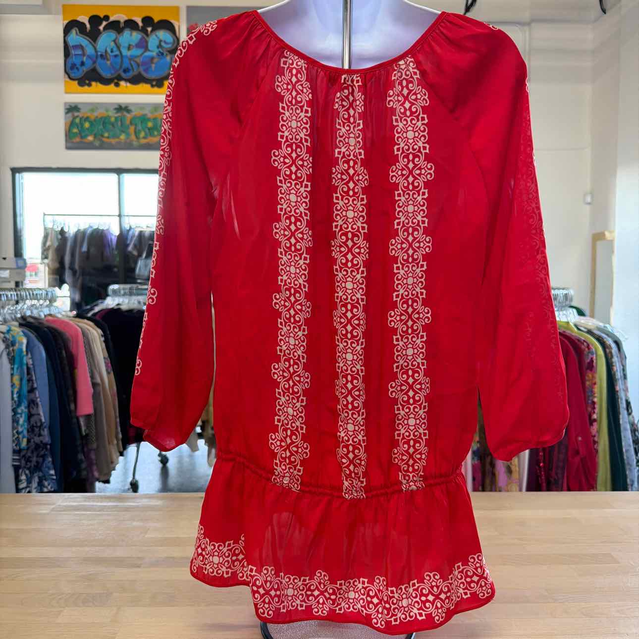 White House Black Market Size 10 Red Preloved Long Sleeve