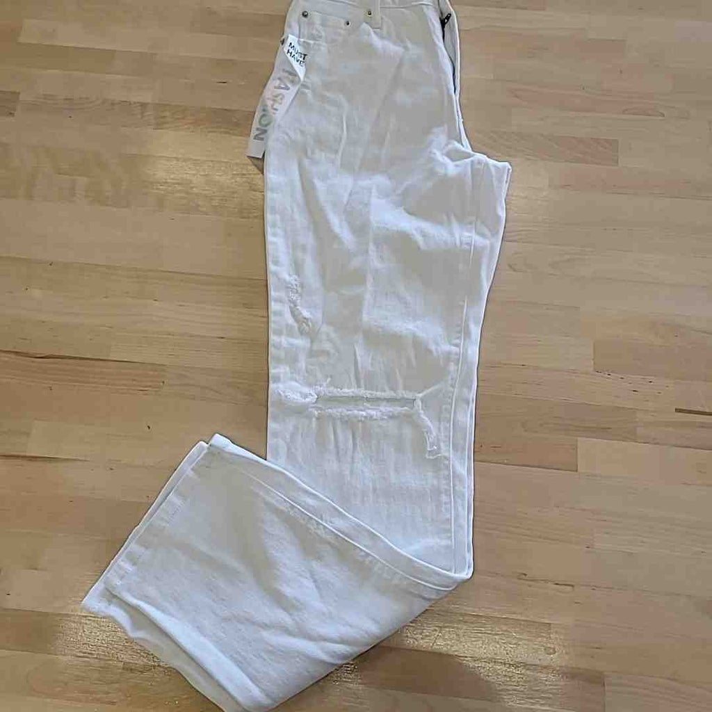 tinceltown Size 3 White  Relaxed Ripped High-Rise Straight-Leg Jeans  NWT