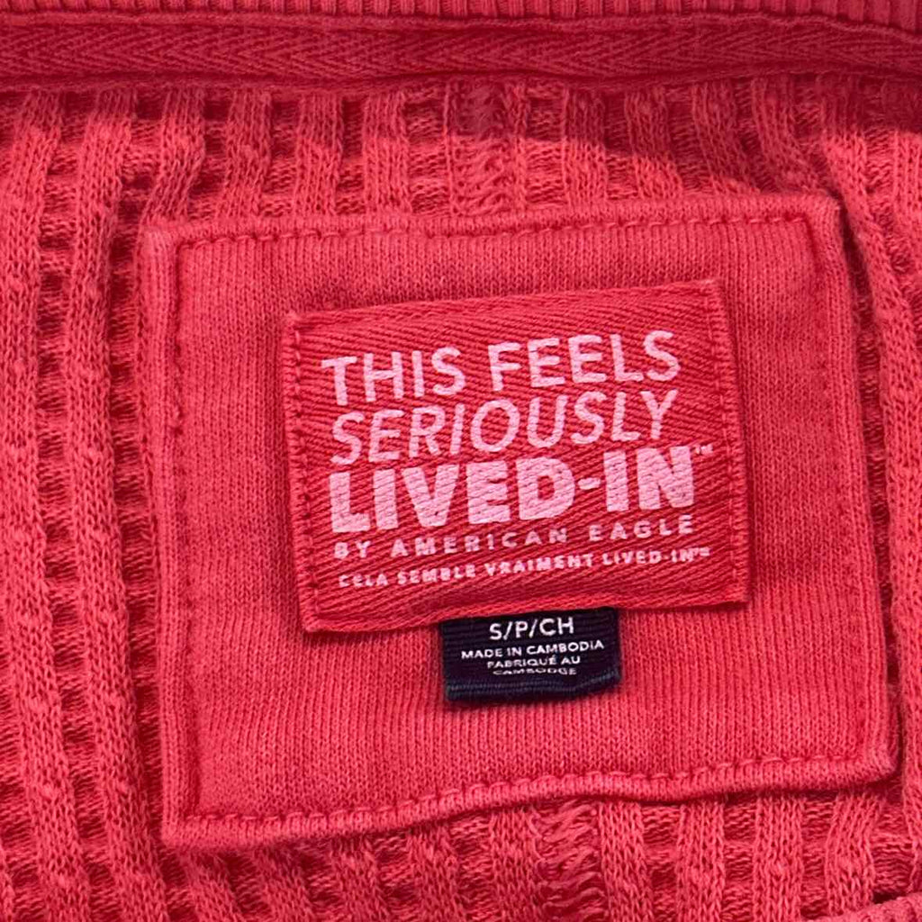 American Eagle Size S Salmon Sweater