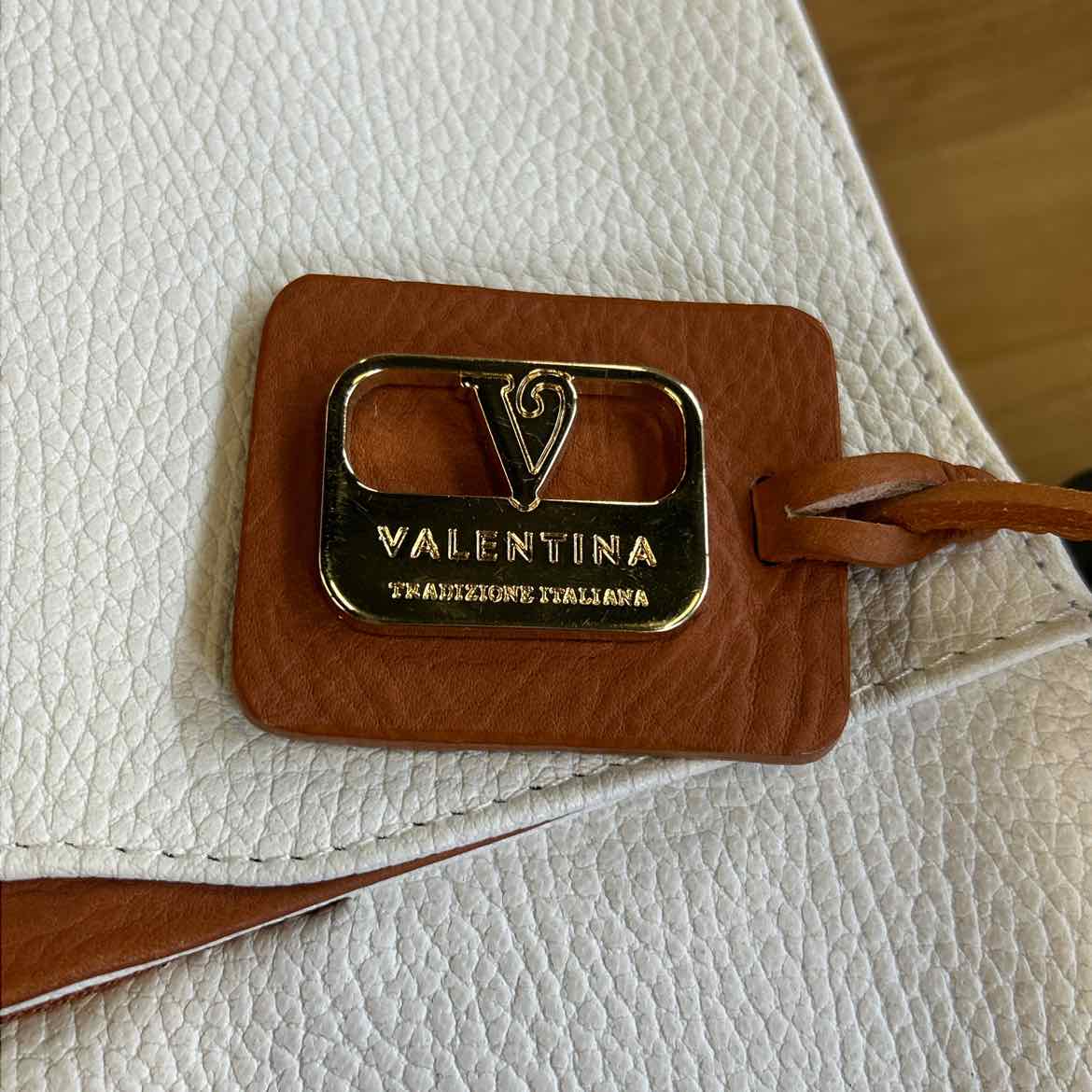 Valentina White Leather Preloved Handbag