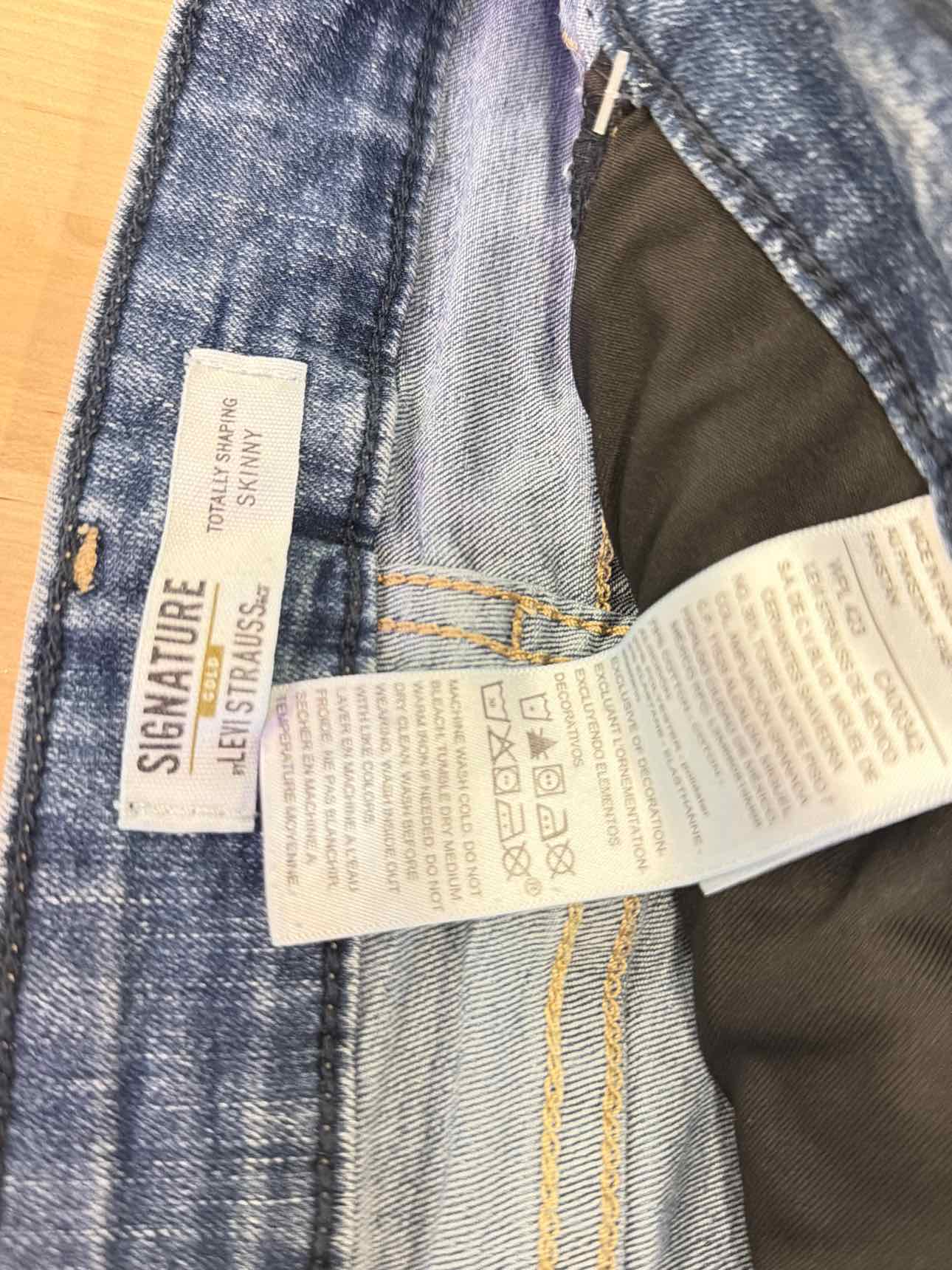 Levi's Size 30x32 Blue Denim Preloved Jeans