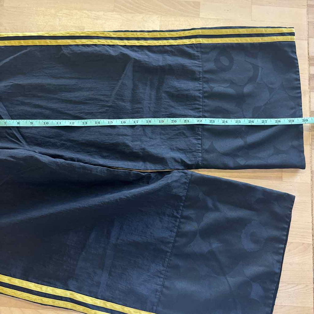 Adidas Size XS Black Preloved Pants