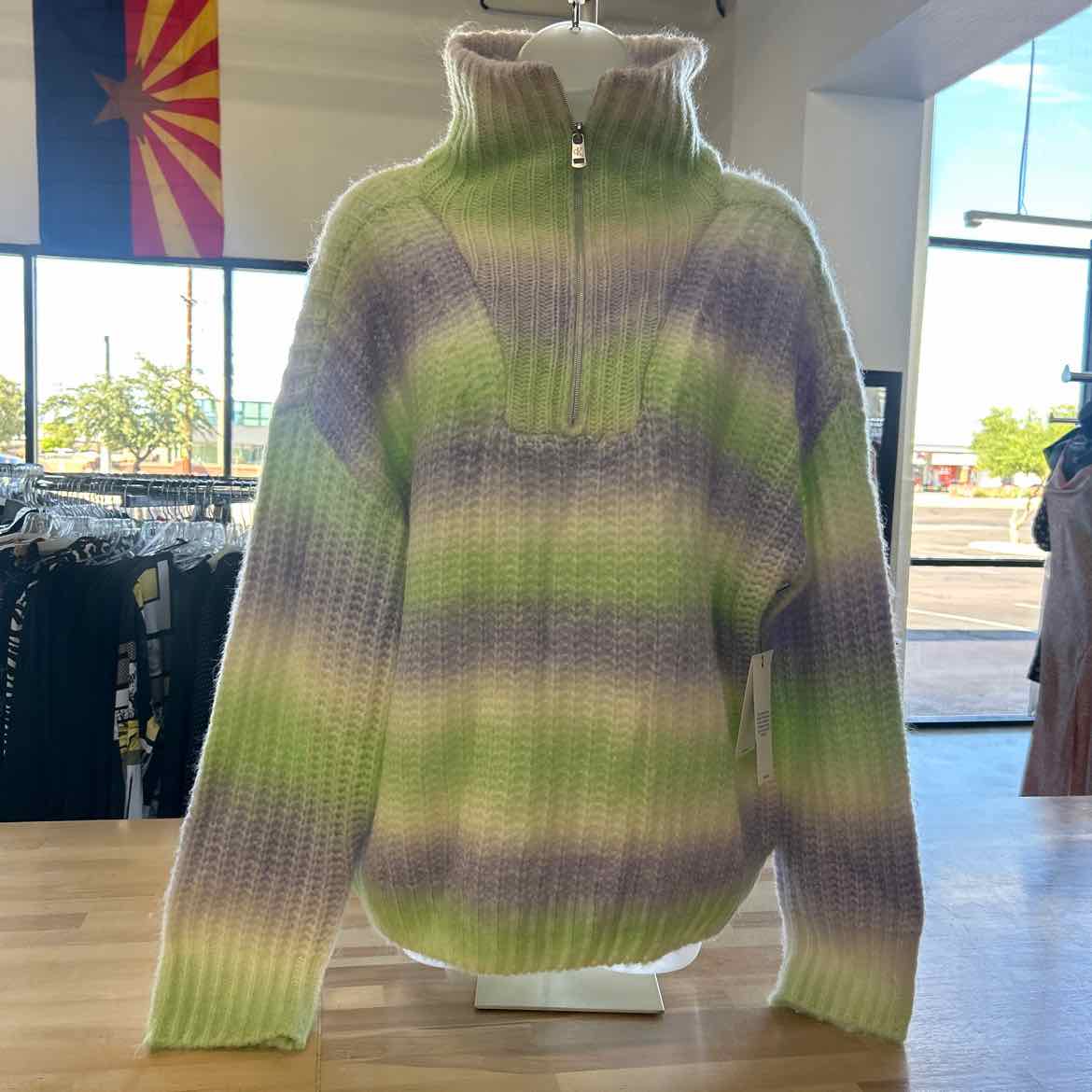 Calvin Klein Size L Multi-Color Sweater