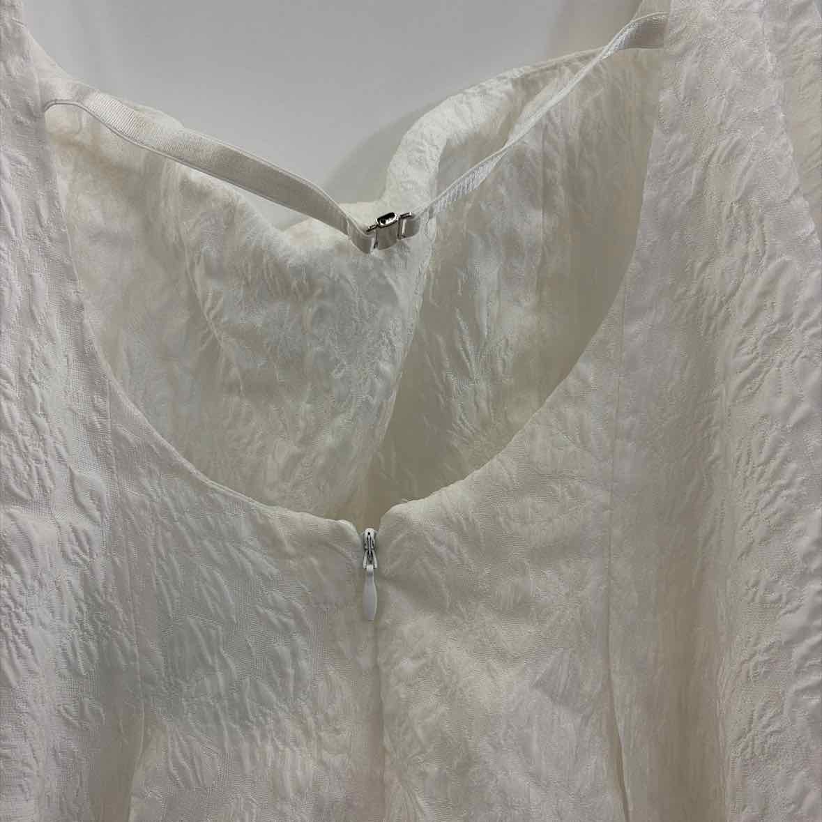 astr Size L White New Dress
