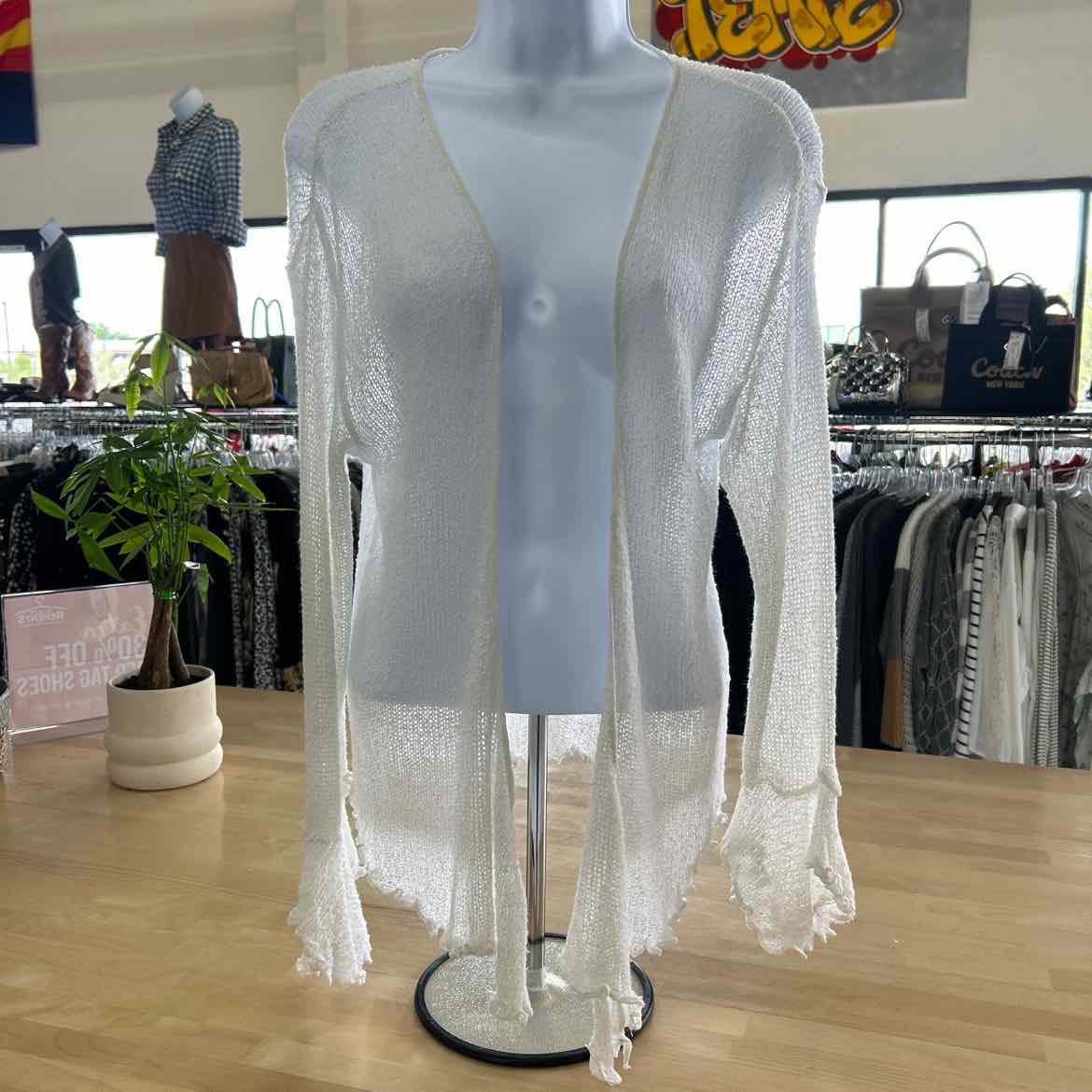 Baik Baik Honolulu Size S White Cardigan