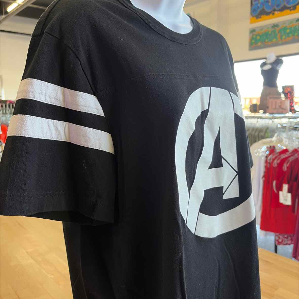 Marvel Size XL Black Preloved T-Shirt SS