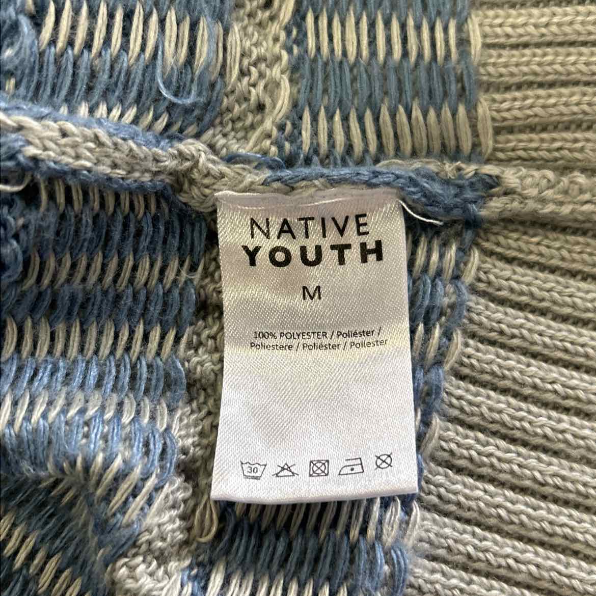 Native youth Size M Blue New MENS Vest