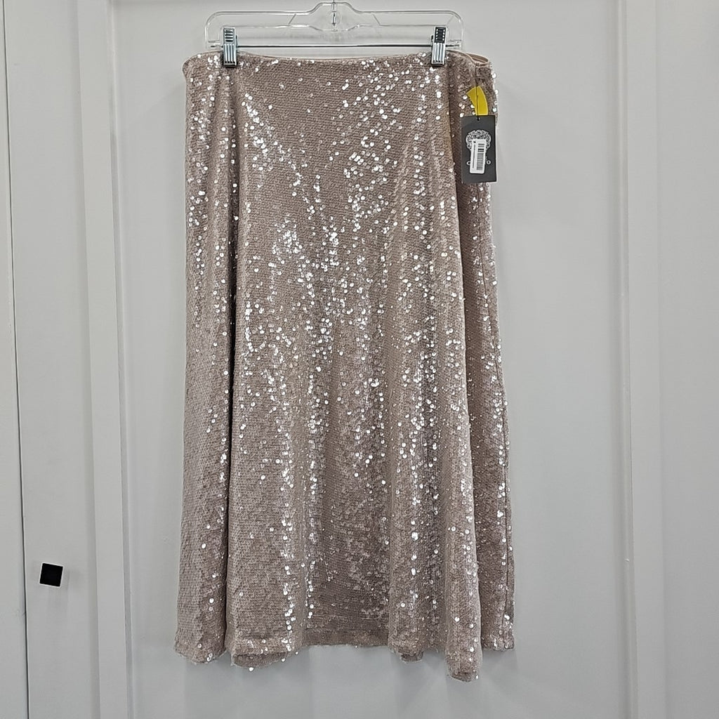 Vince Camuto Size XL Gold Sequined Skirt