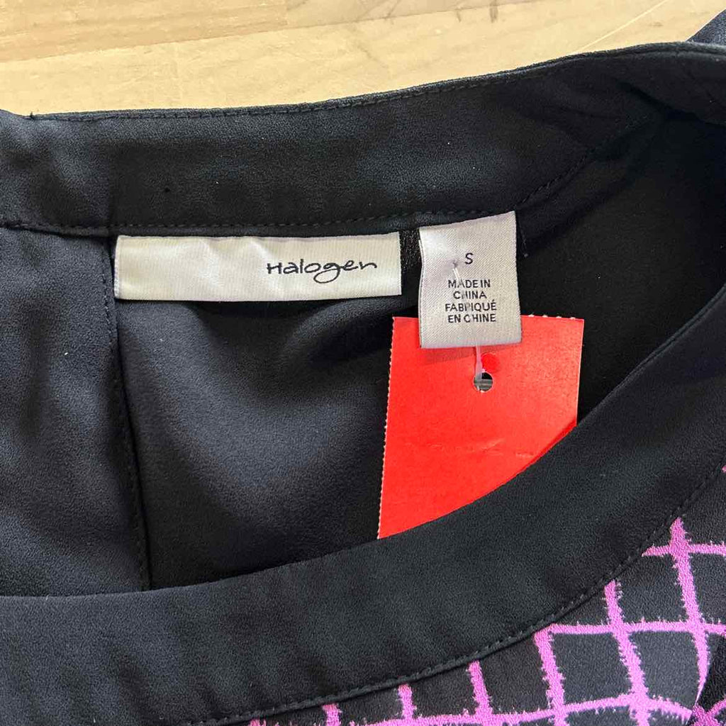 Halogen Size S Black Preloved T-Shirt SS