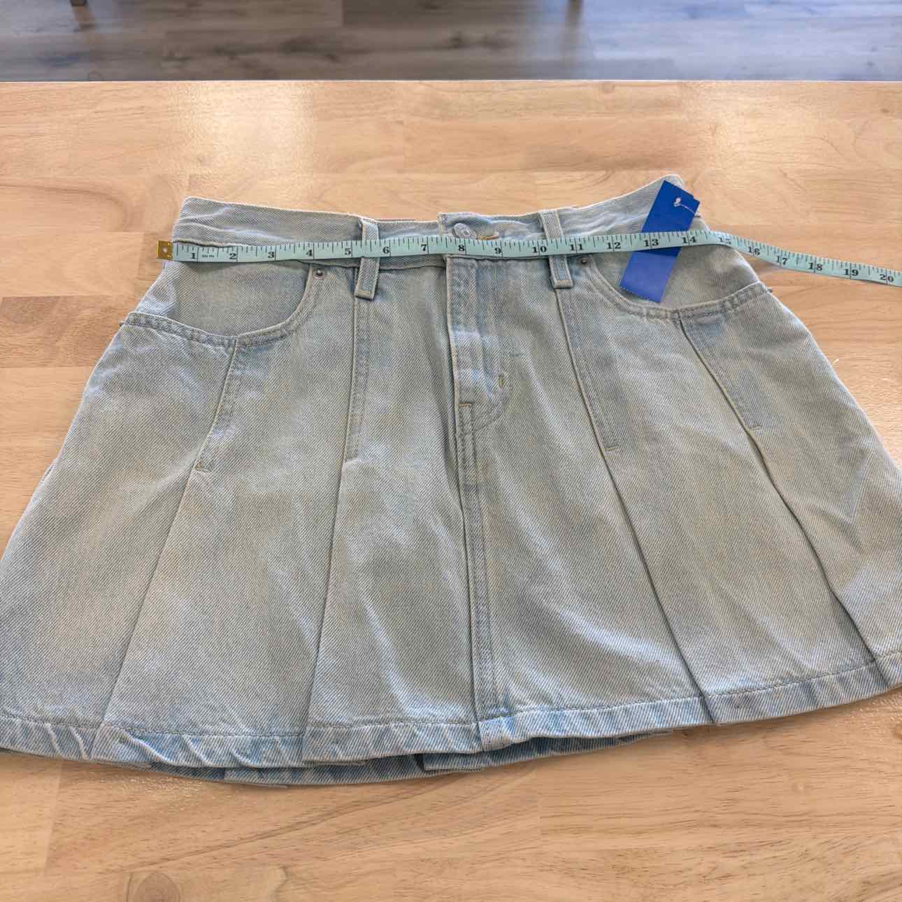 Levi's Size 27 Blue New Skirt