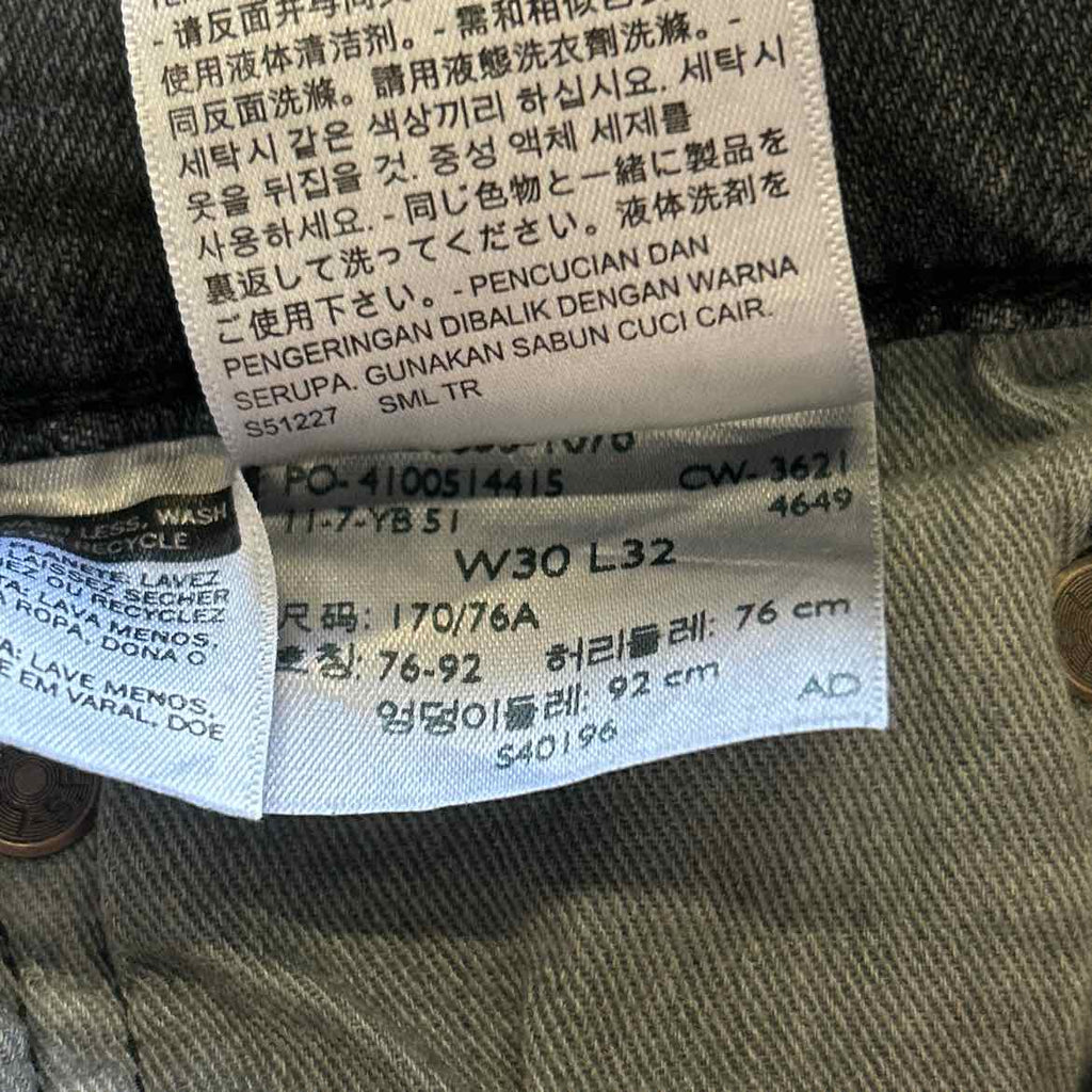 Levi's Size 30x32 Gray MENS Jeans