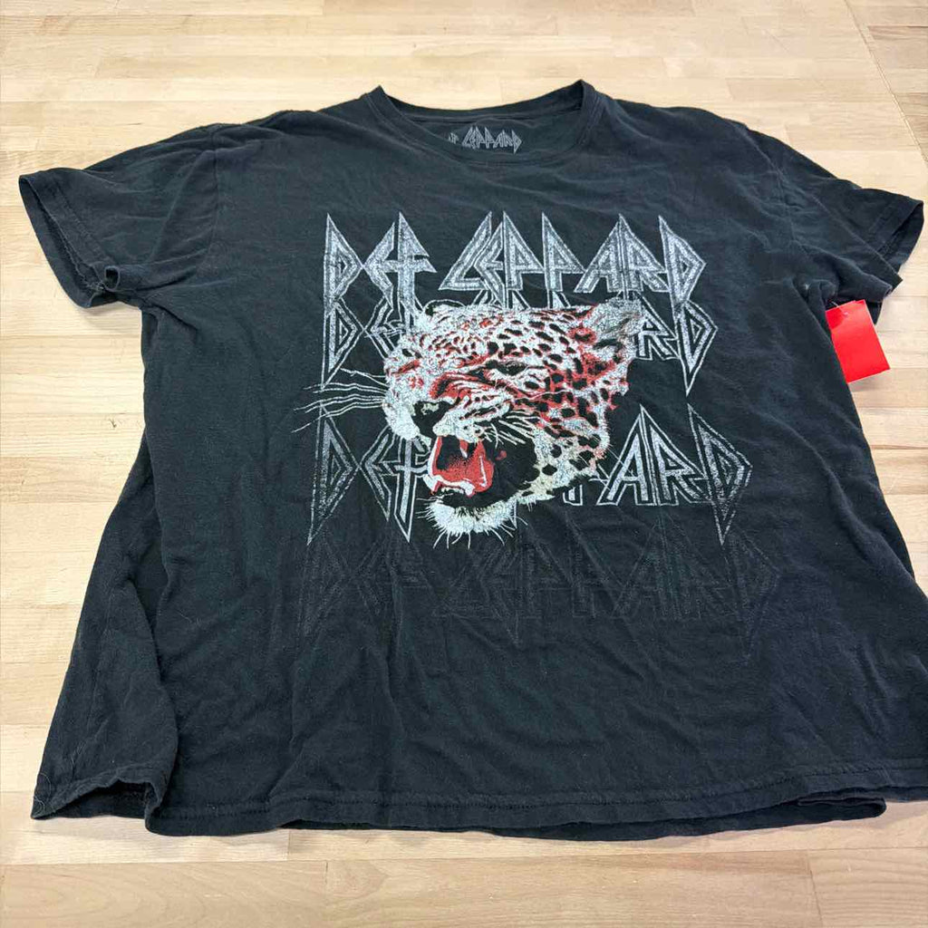 Def Leapord Size XXL Black Used Shirt