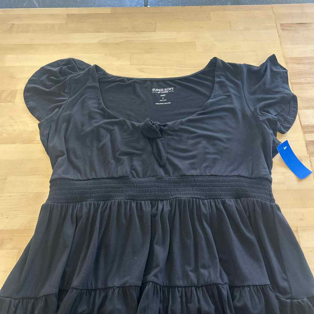 Torrid Size 1X Black Preloved Blouse SS