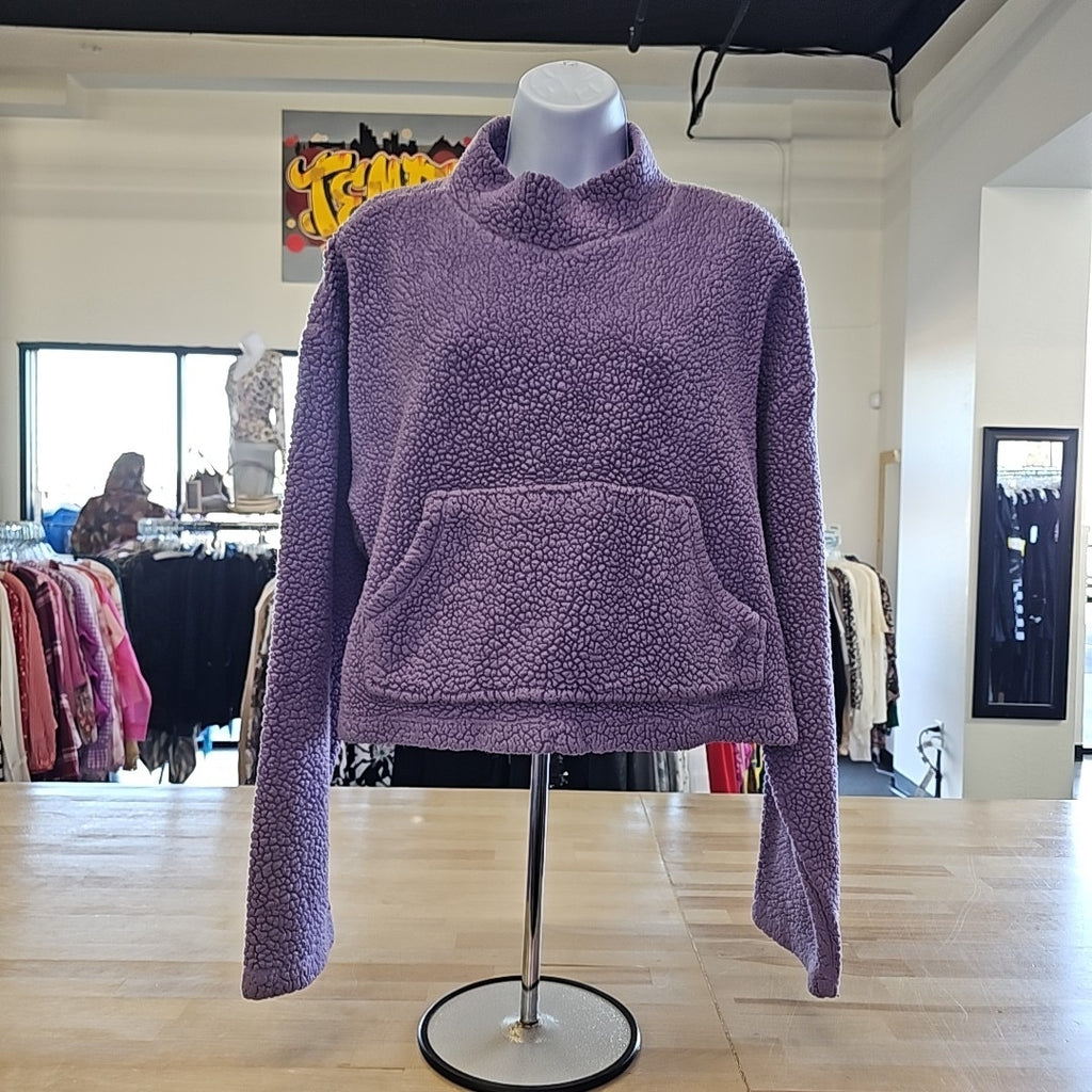 Heart & Hips Size L Purple Sweater