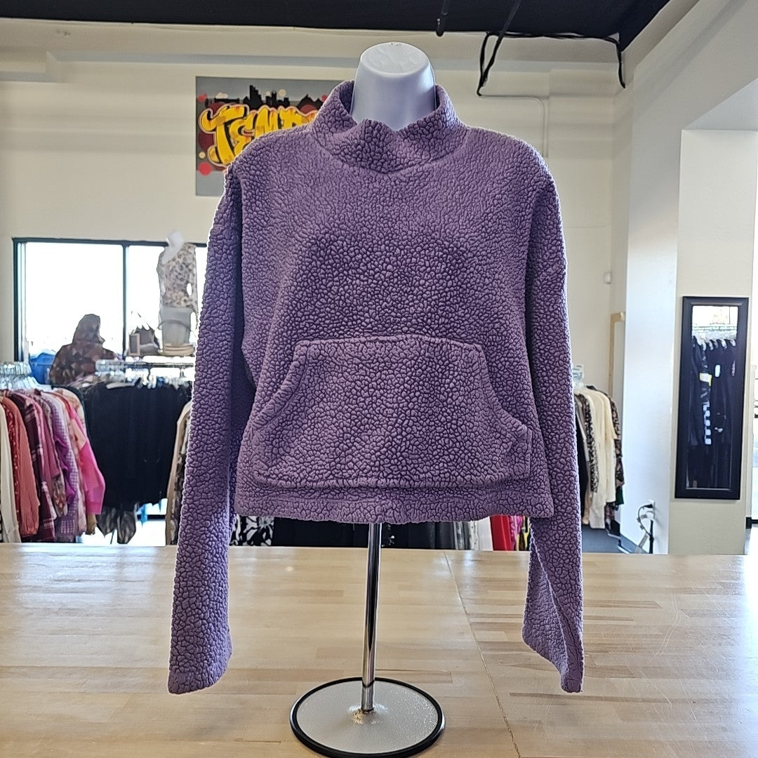 Heart & Hips Size L Purple Sweater