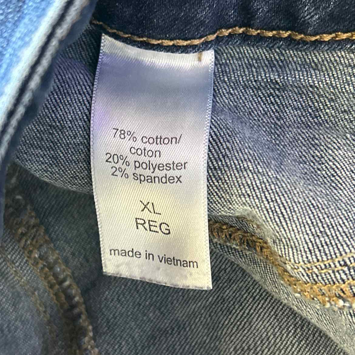 Maurices Size XL Blue Denim Preloved Jeans