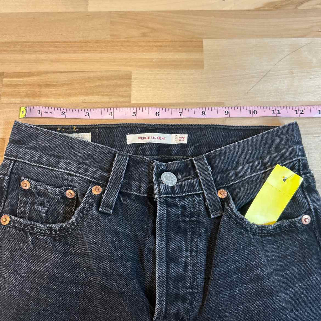 Levi's Size 23 Black Denim Preloved Jeans