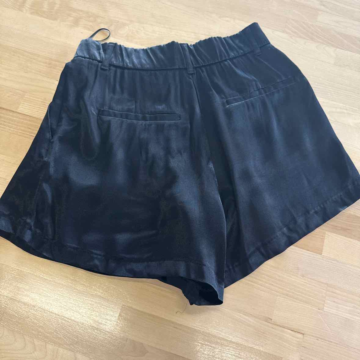 Zara Basic Size S Black Shorts