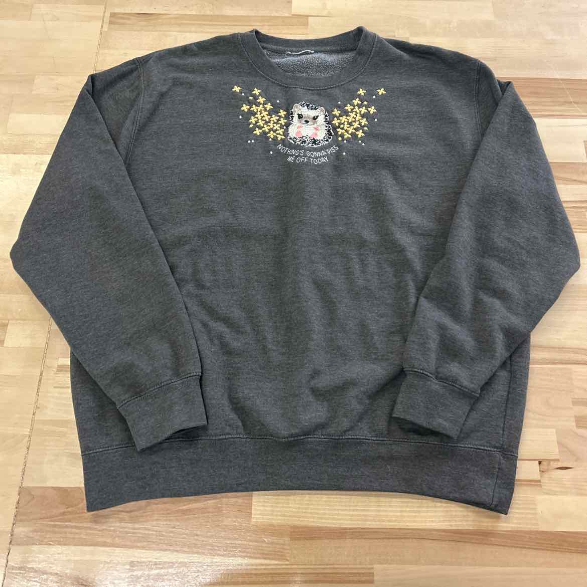 Size XL Gray Sweatshirt