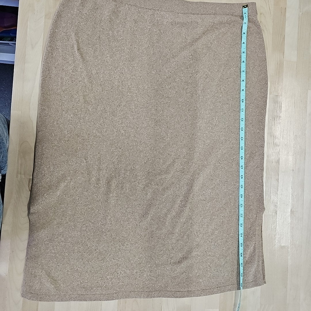 Vince Camuto Size XL Brown Skirt