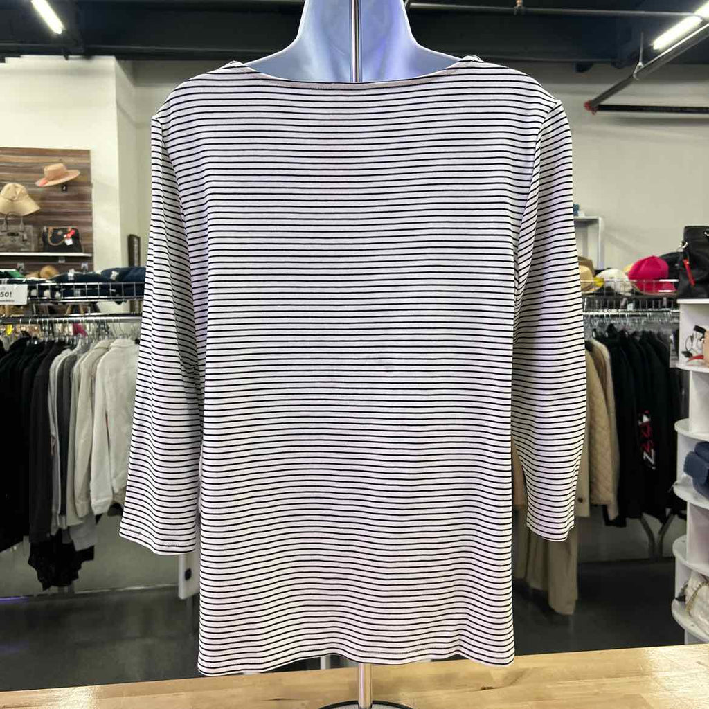 Chico's Size 1 Black Used Longsleeve