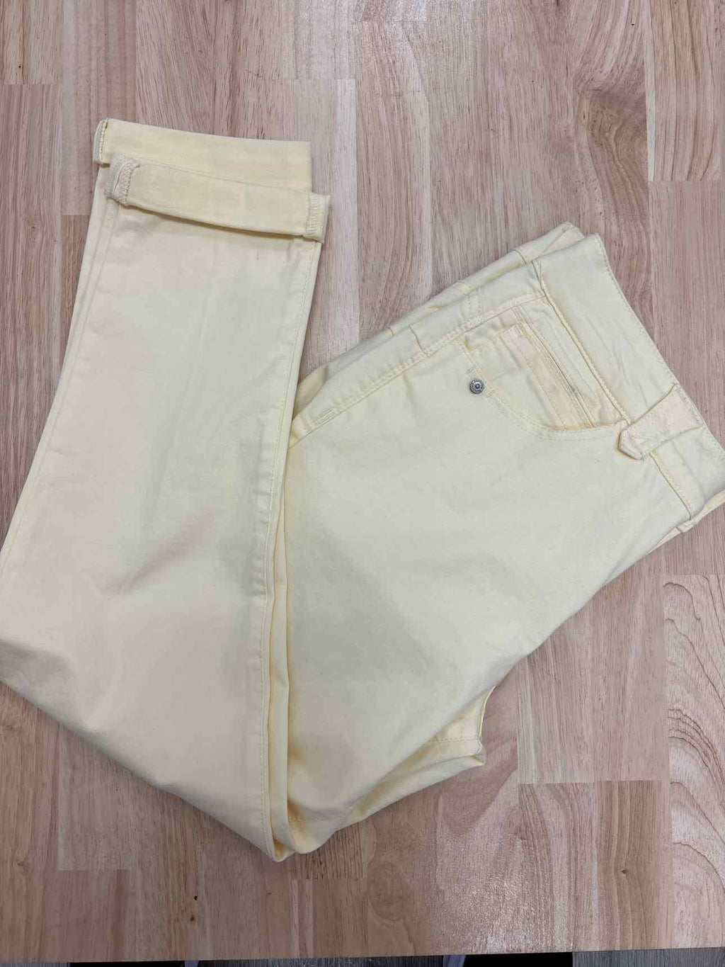 Democracy Size 8 Yellow Denim Jeans
