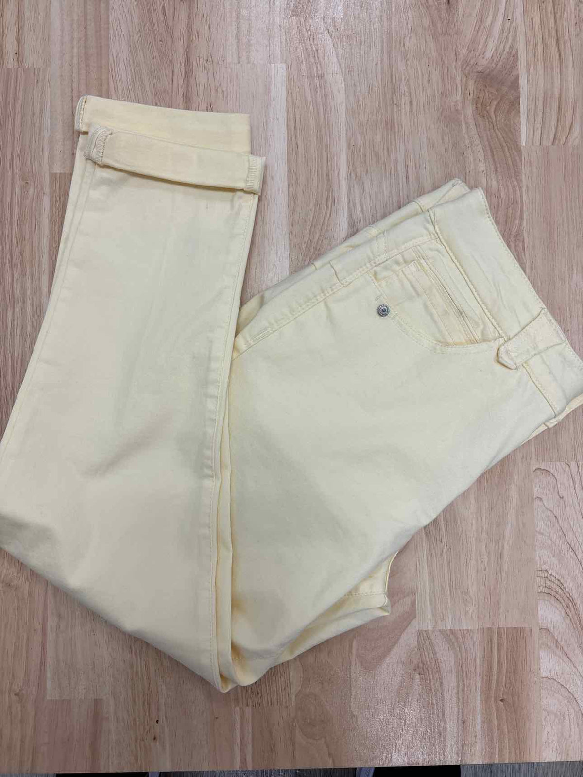 Democracy Size 8 Yellow Denim Jeans