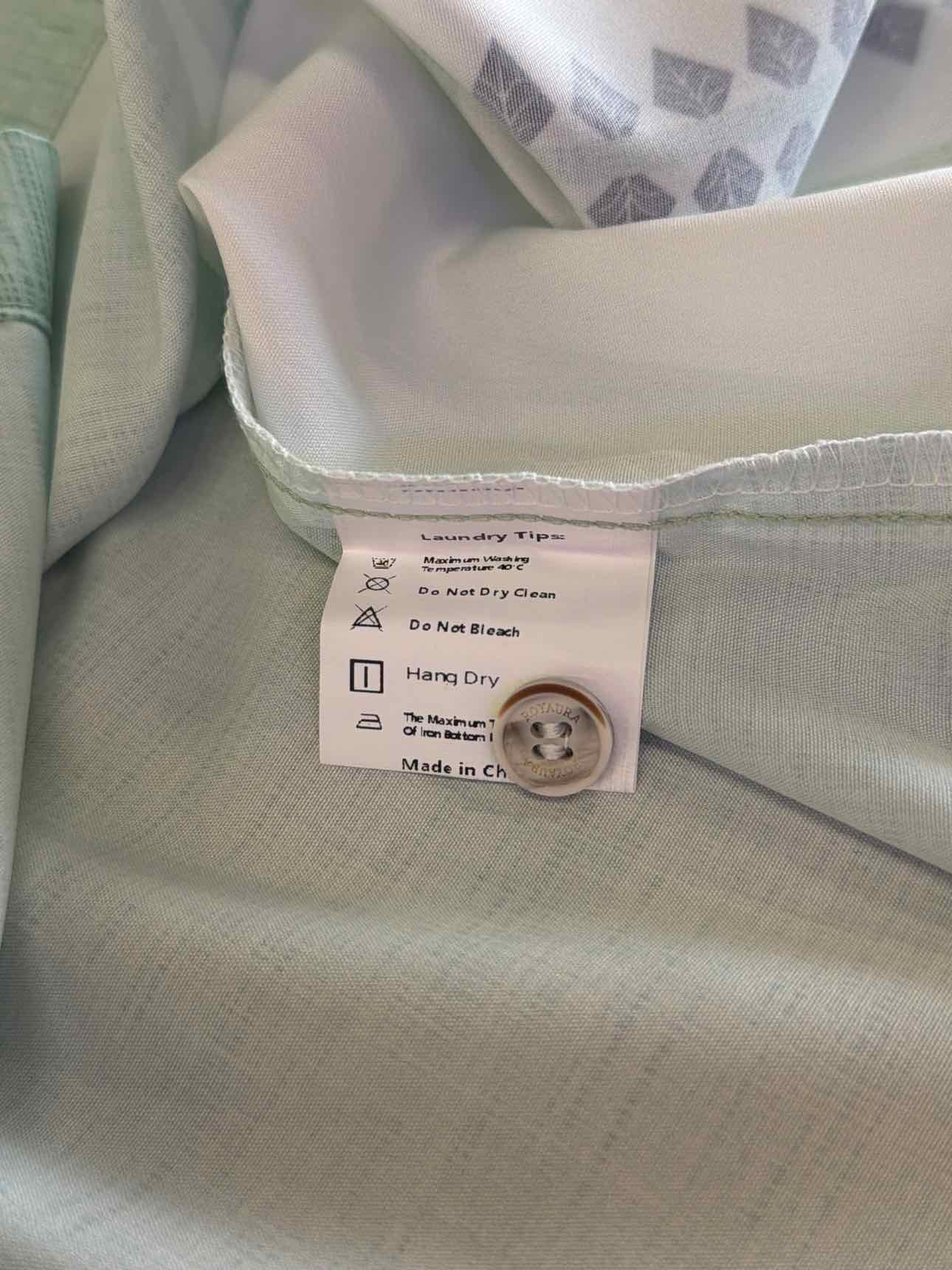 Royaura Size M Green & White New MENS Button Down Shirt
