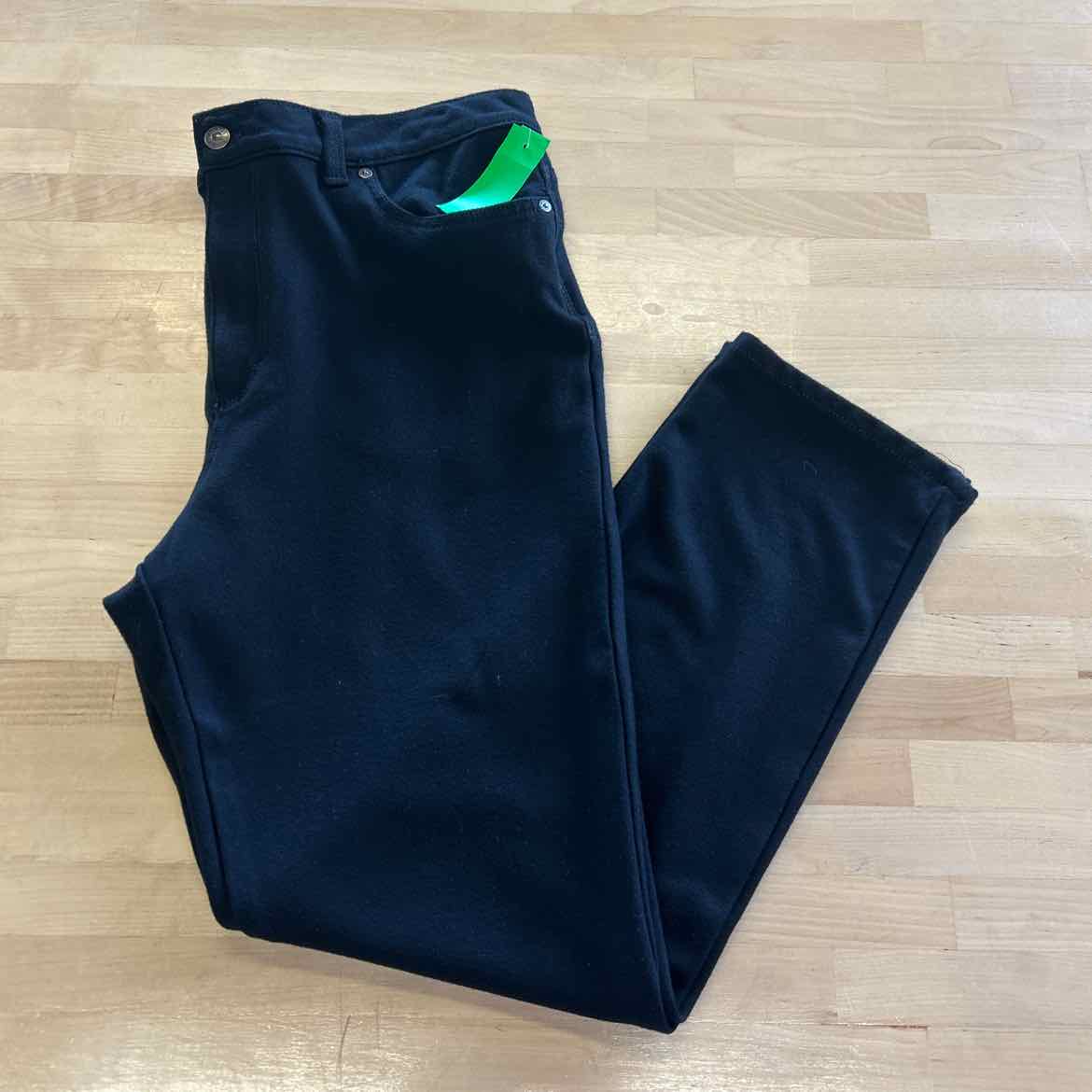 Gloria Vanderbilt Size 16 Black Preloved Pants