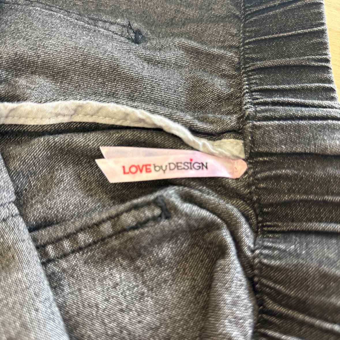 Love by design Size XL Black Shorts
