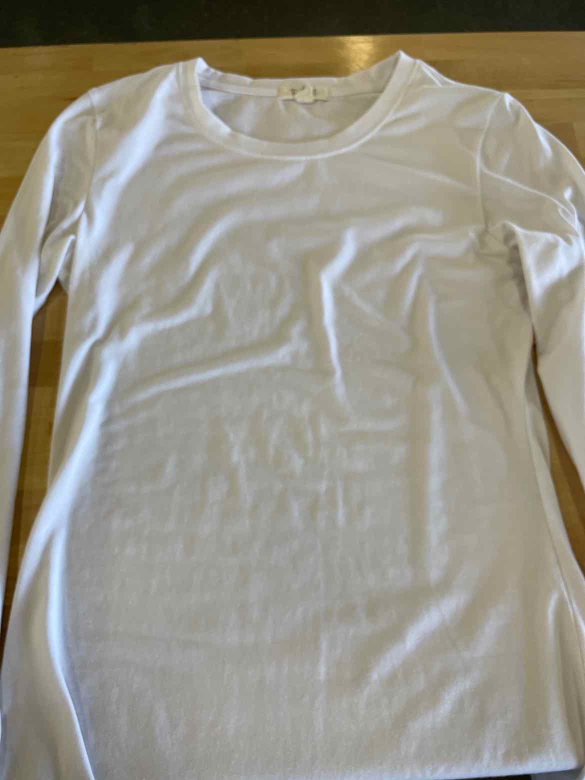 Fownd Size M White Long Sleeve