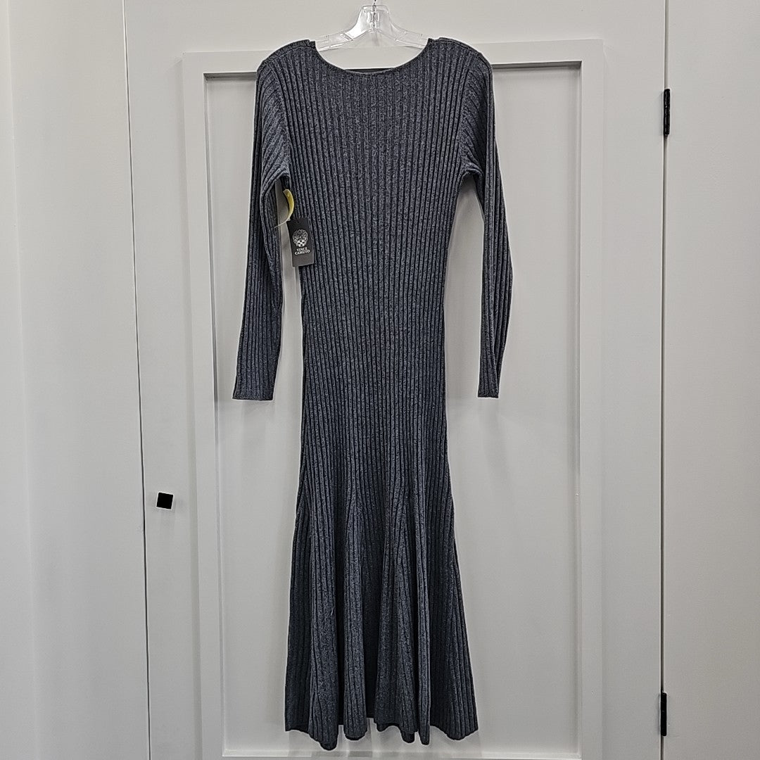 Vince Camuto Size M Gray Knit Dress