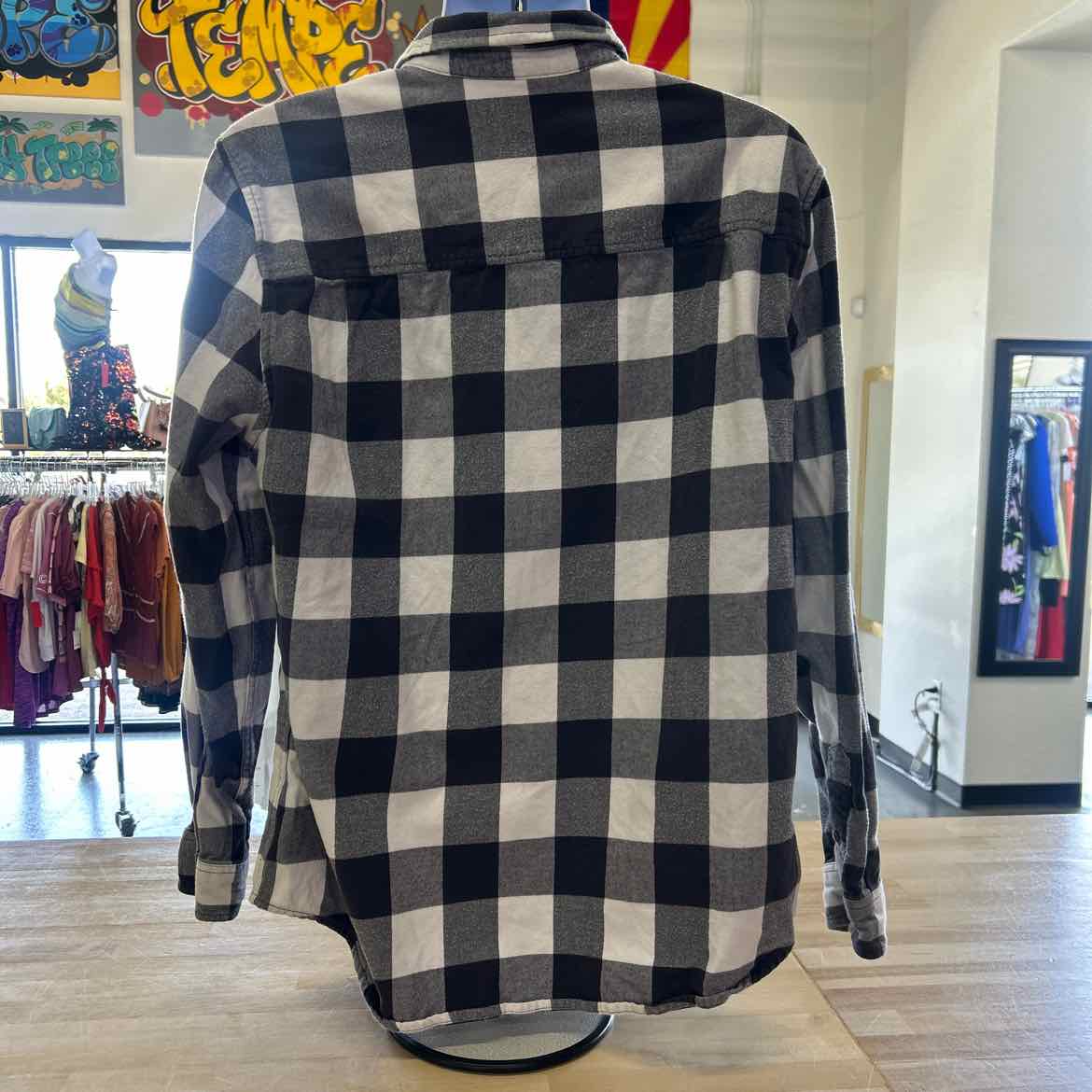 dip Size XL White Gray Preloved MENS Button Down Shirt