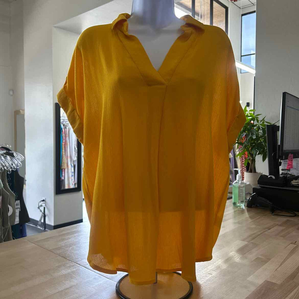 Liz Claiborne Size M Yellow Preloved Blouse SS
