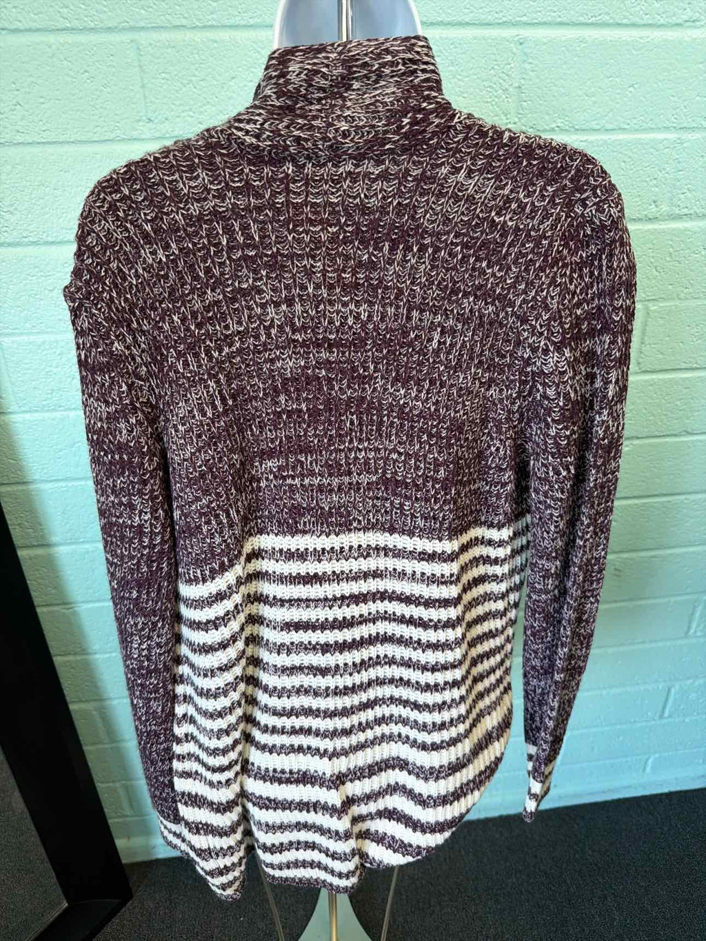 Jason Maxwell Size L Purple & White Sweater