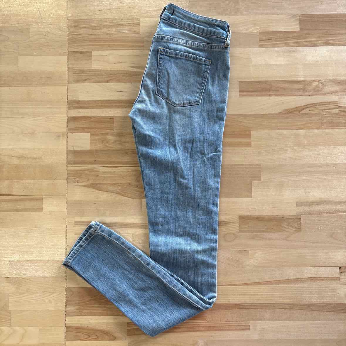Bullhead Size 3 Denim Jeans