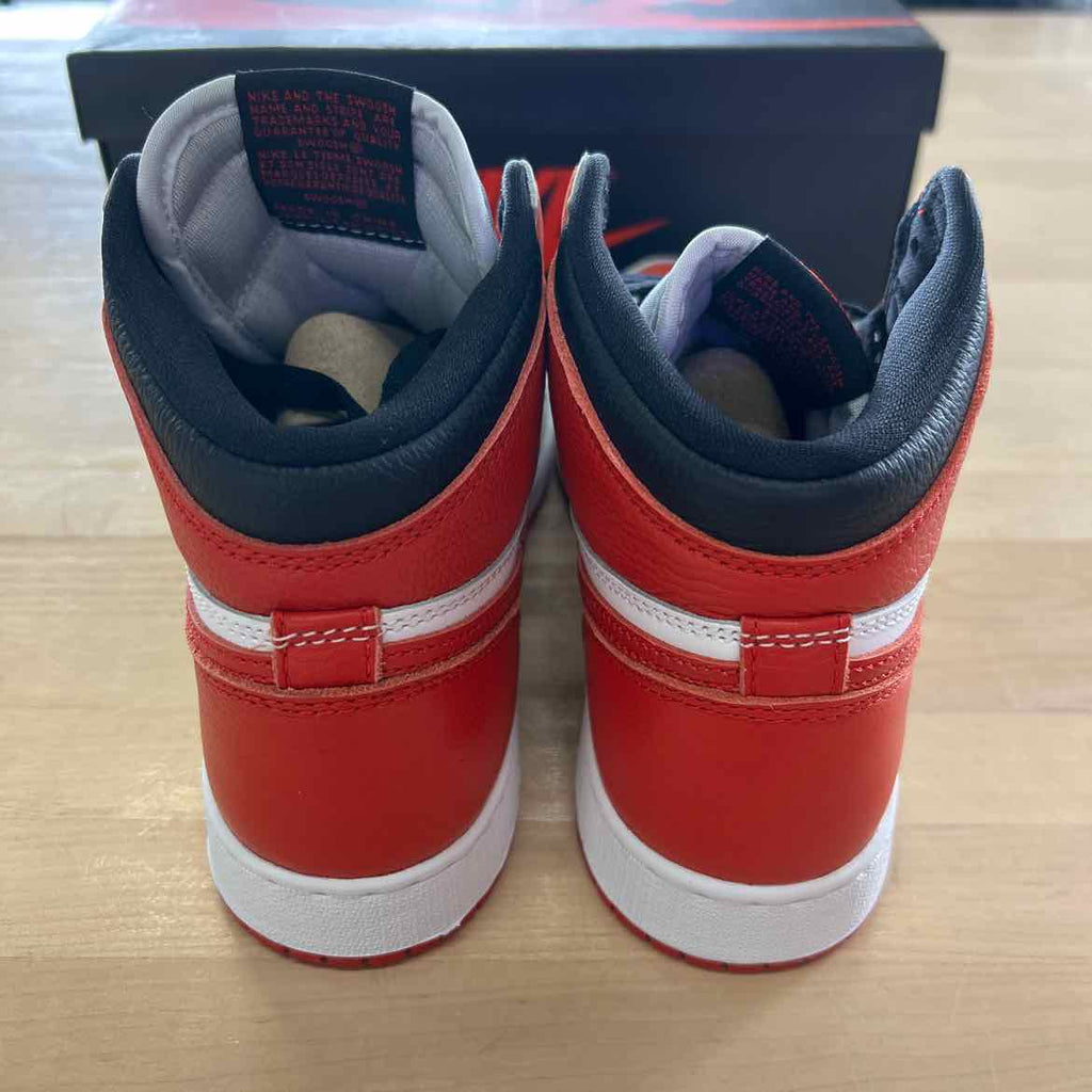 Jordan Size 6 White Red Preloved Sneakers