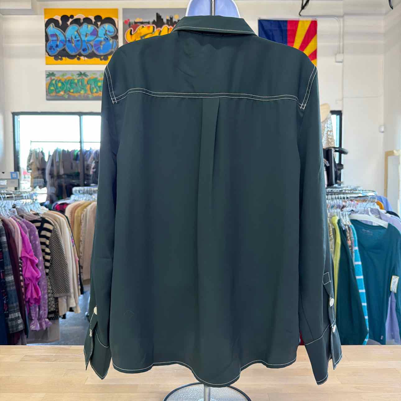 Vince Camuto Womens Button up Blouse L Green
