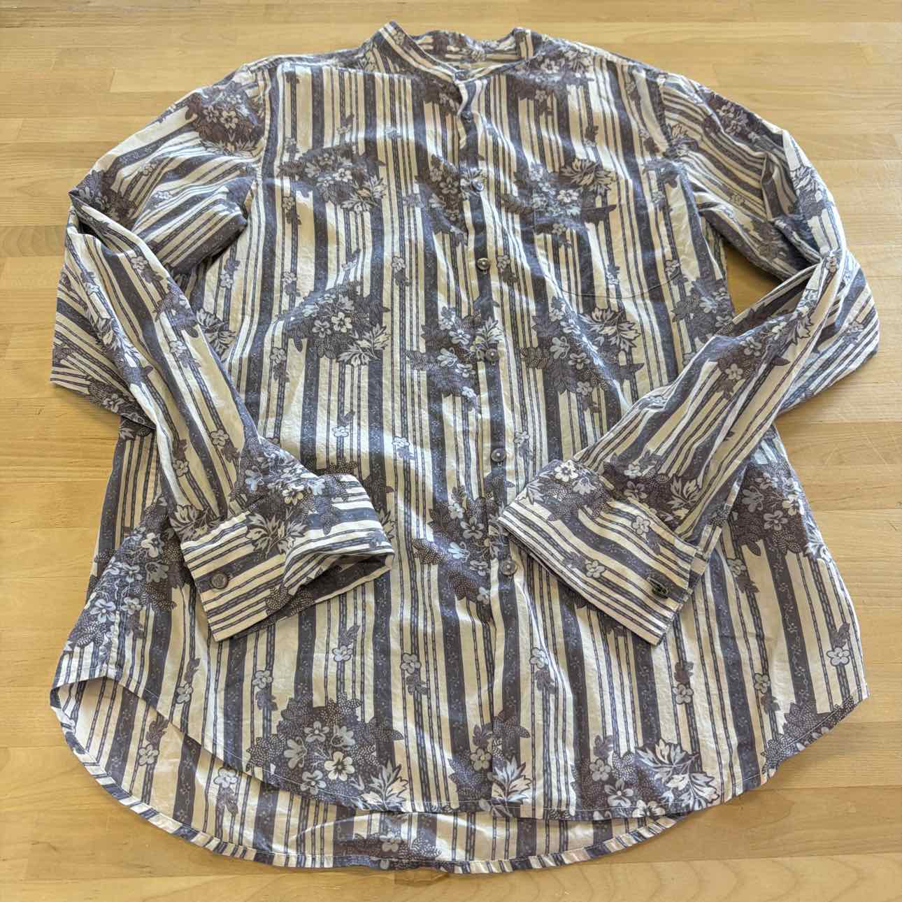 Size M White Purple Preloved MENS Button Down Shirt