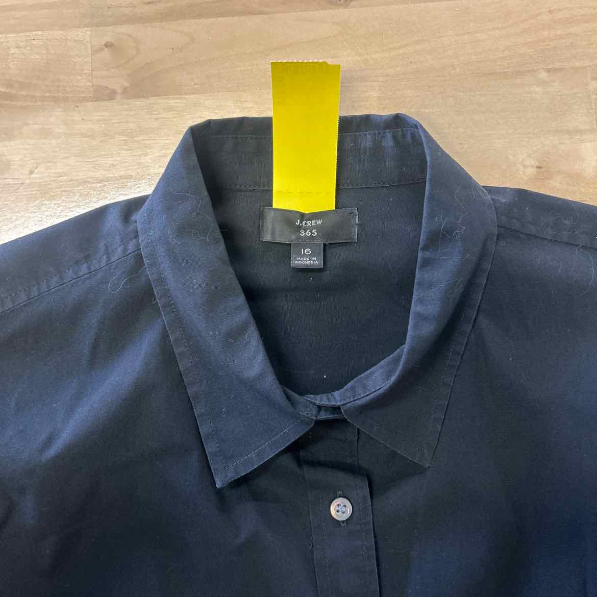 J Crew Size 16 Black Preloved Button Down LS