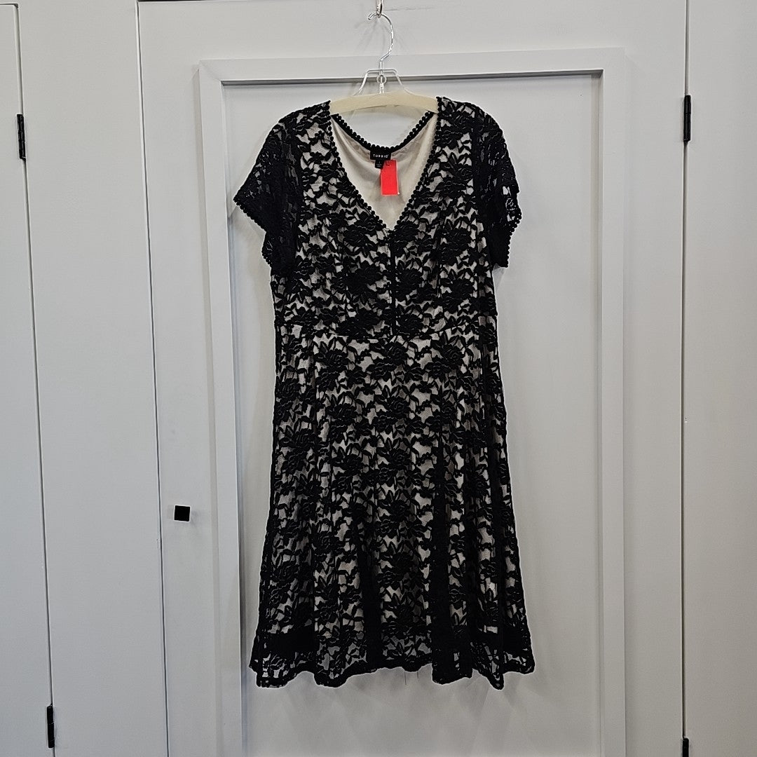 Torrid Size 1X Black Lace Used Dress