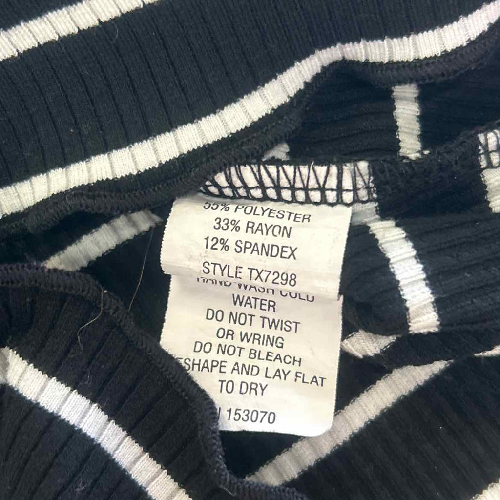 Popular 21 Size M Black Tank