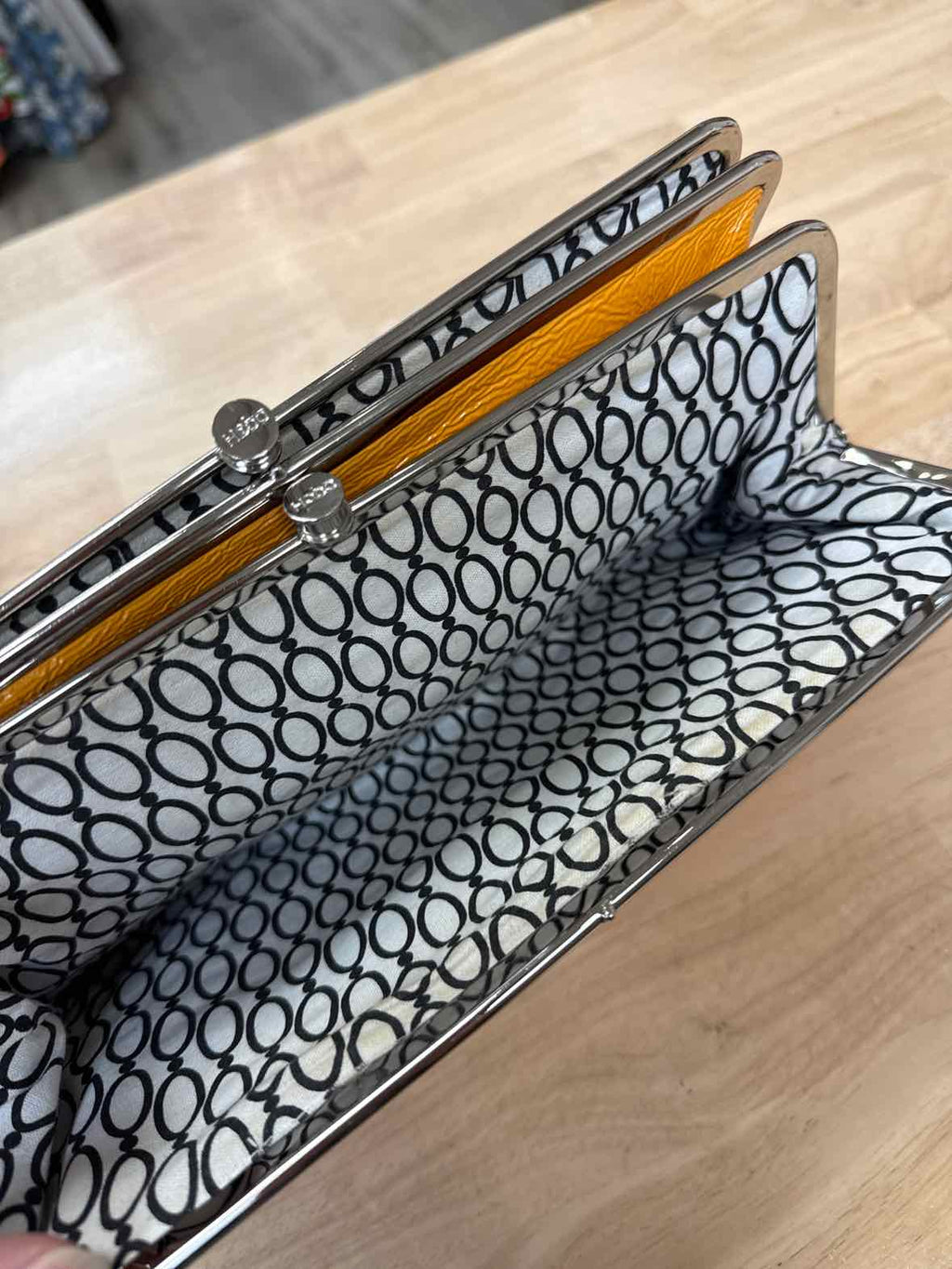 Hobo Mustard clutch Leather Handbag
