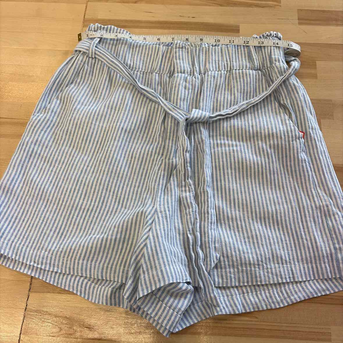 Draper James Size M Blue & White Used Shorts