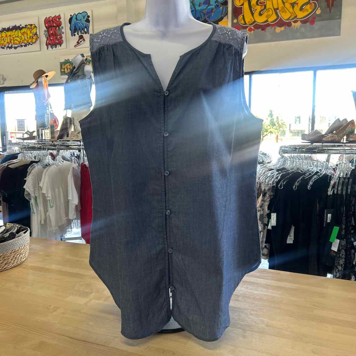 Como Vintage Size XL Blue Preloved Sleeveless