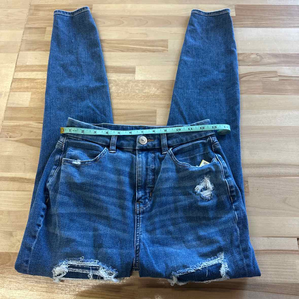 American Eagle Size 2 Blue Jeans